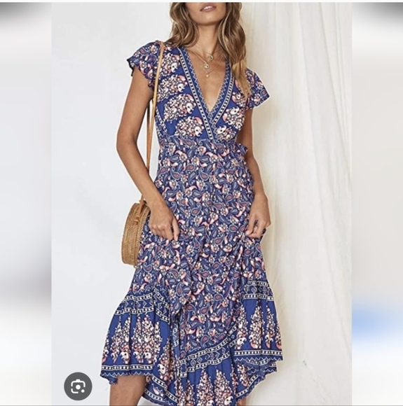 Indikah Dresses & Skirts - Floral V-Neck Wrap Blue Dress